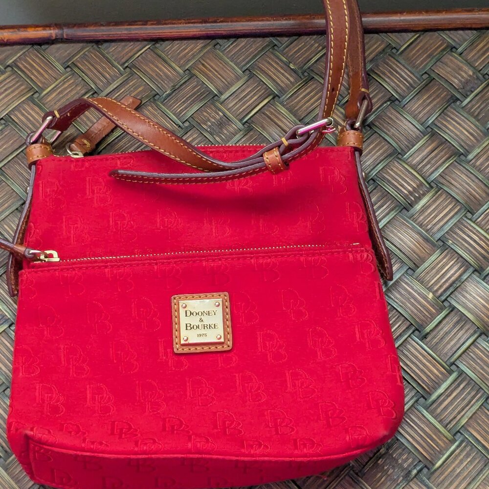 Red Dooney Bourke Purse